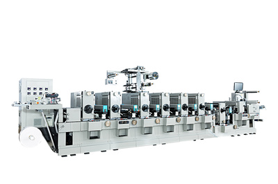 大型机械设备拍摄与研发的协同发展