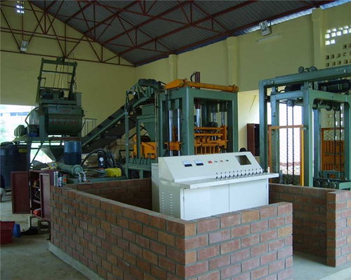 福州华锐方正机械 深耕机械设备研发，引领制砖机行业创新